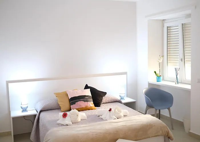 Hoa Suites